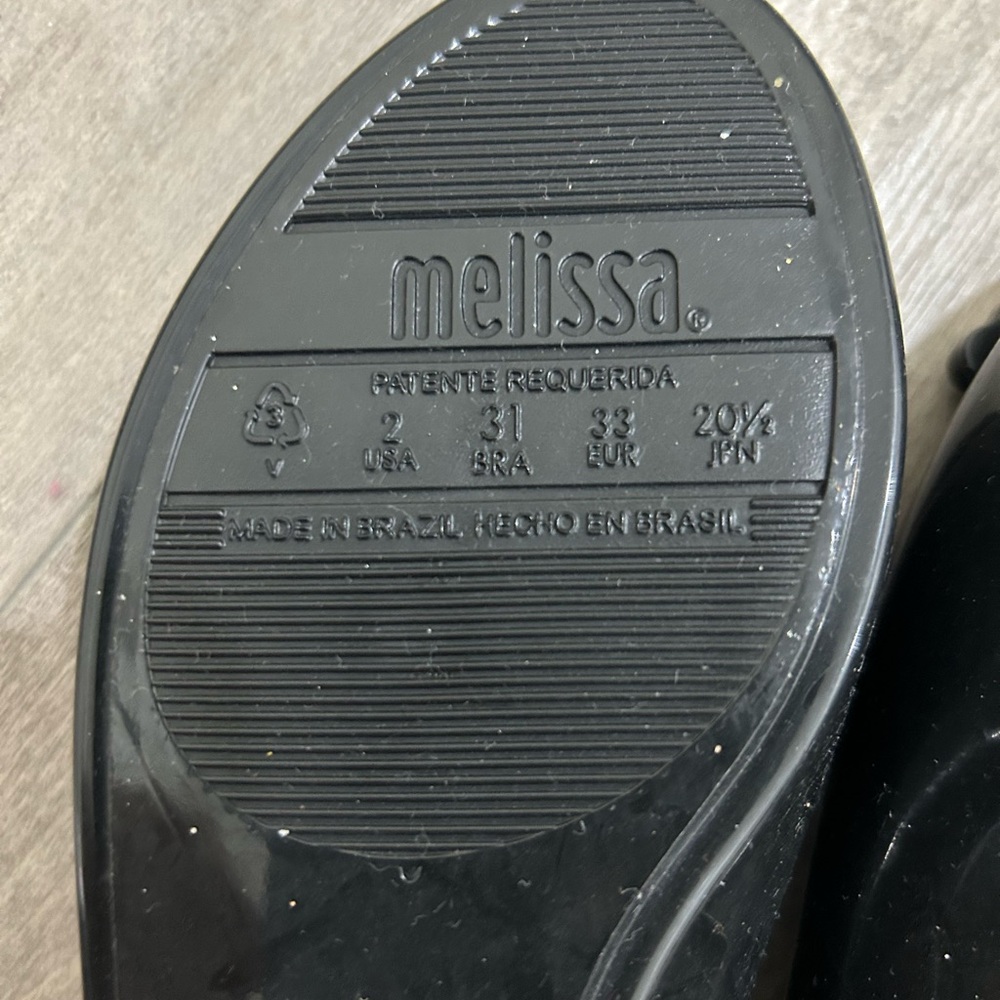Melissa Black and Red Dress Shoes with Minnie Mouse Design - Picture 4 of 4